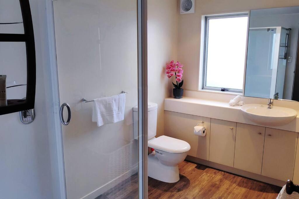 קווינסטאון Lovely Apartment- Amazing Lake & Mountain Views מראה חיצוני תמונה