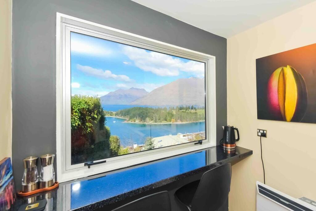 קווינסטאון Lovely Apartment- Amazing Lake & Mountain Views מראה חיצוני תמונה